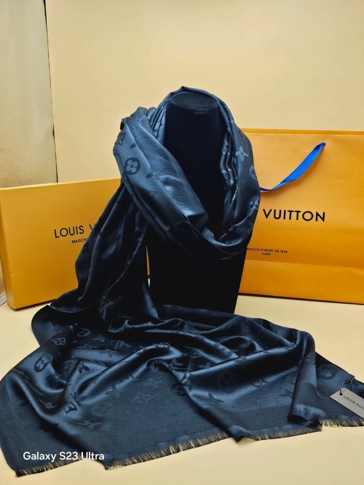 LV scarf - 2