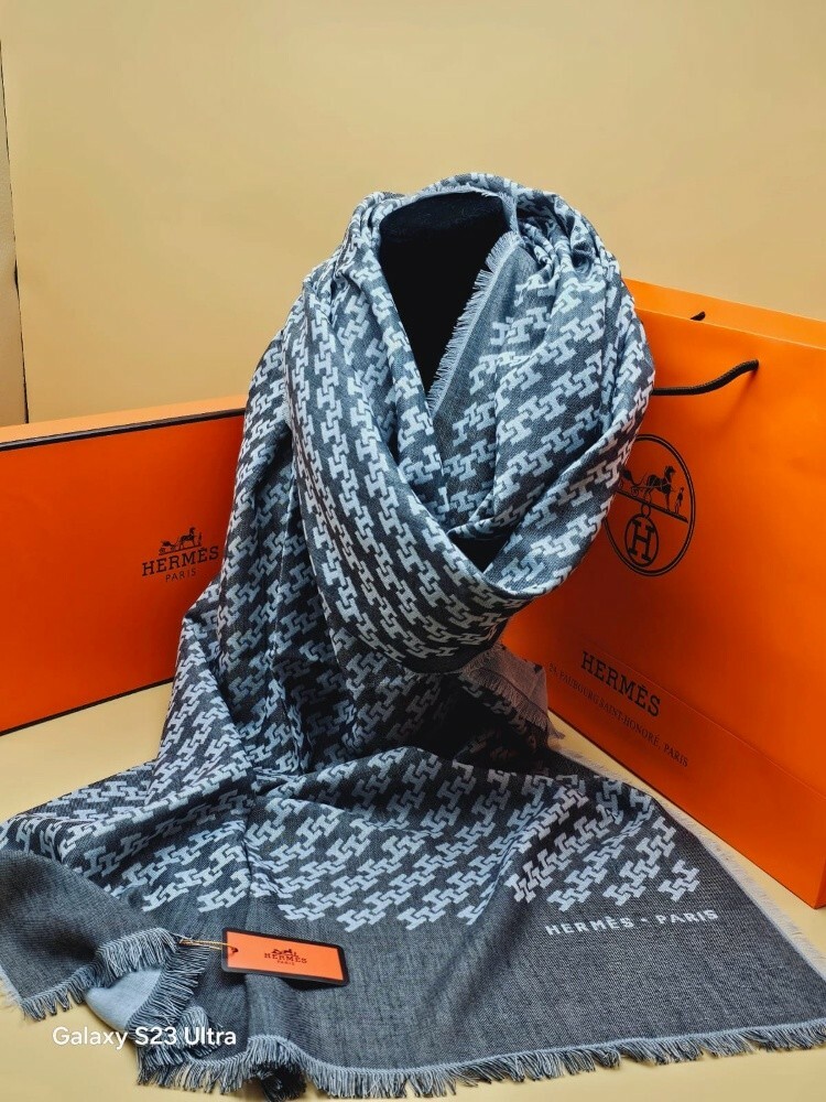 LV scarf - 8