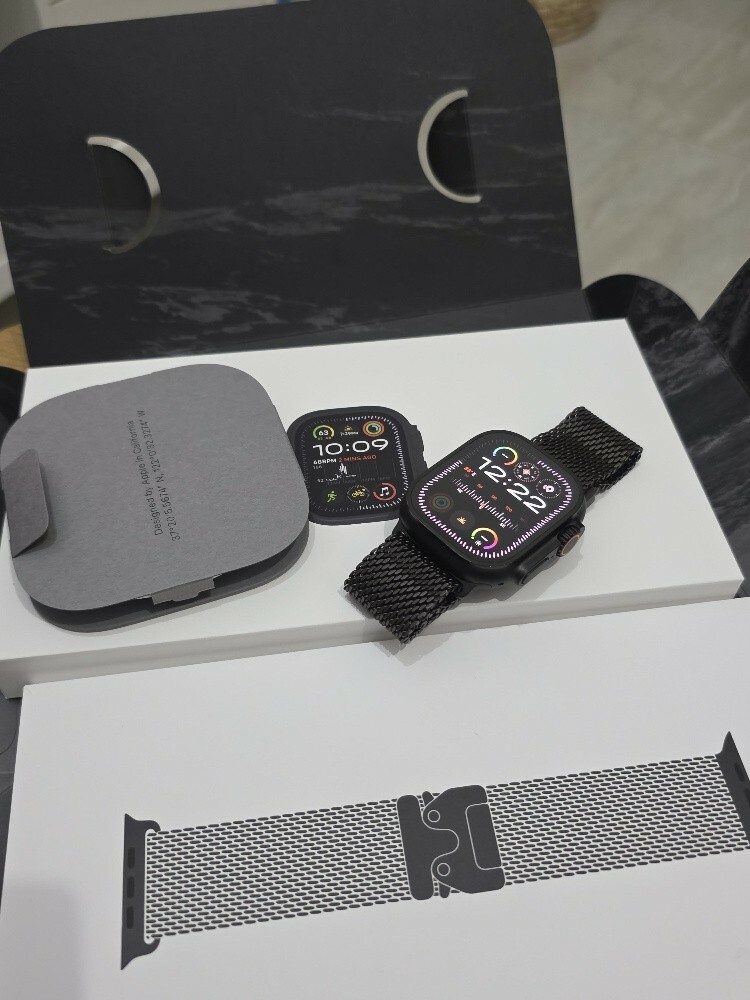 Apple Watch Ultra 2 49mm Black - 2
