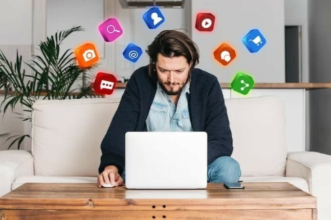 Need Social media manager  - 1