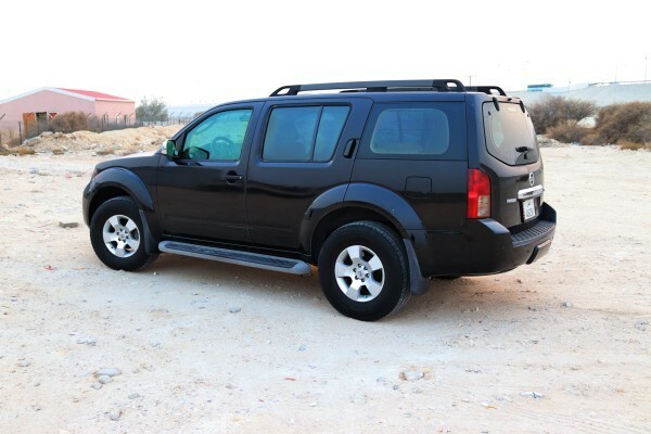 Nissan Pathfinder SE - 5