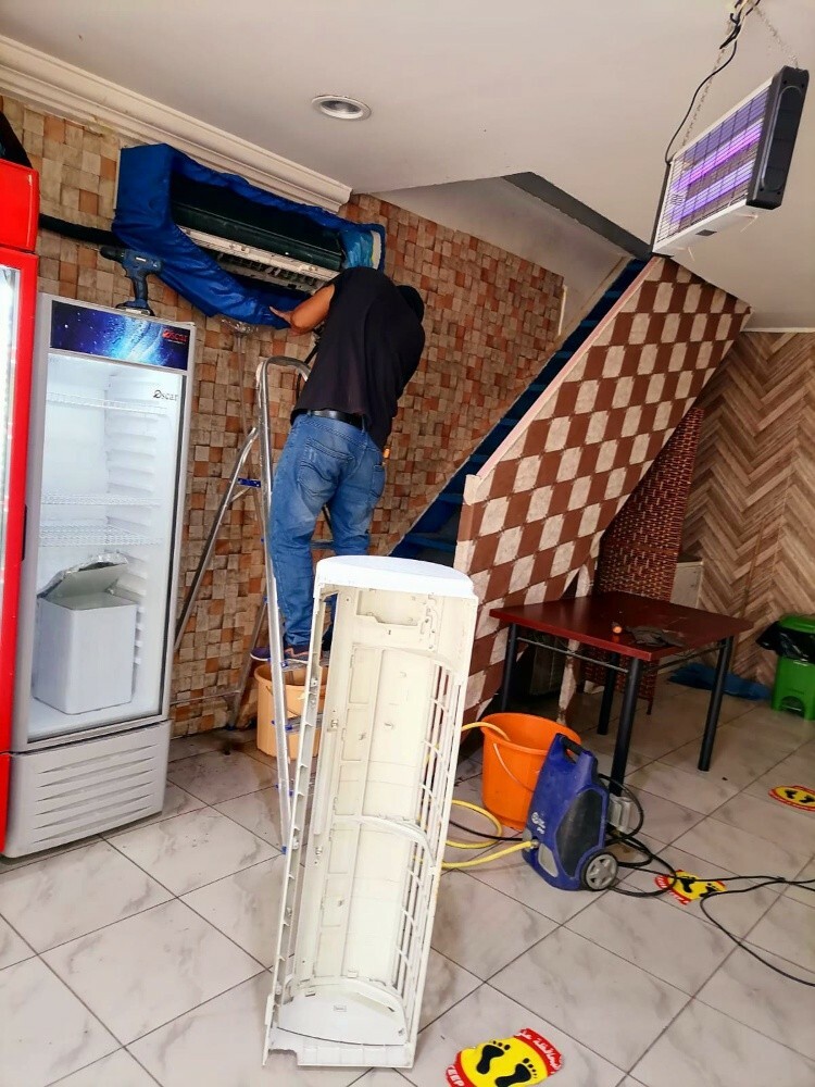 Ac Servicing Doha Qatar - 4