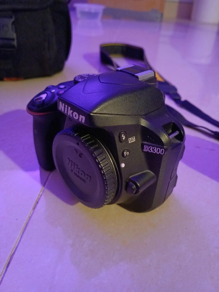 Nikon D3300 for sale - 2
