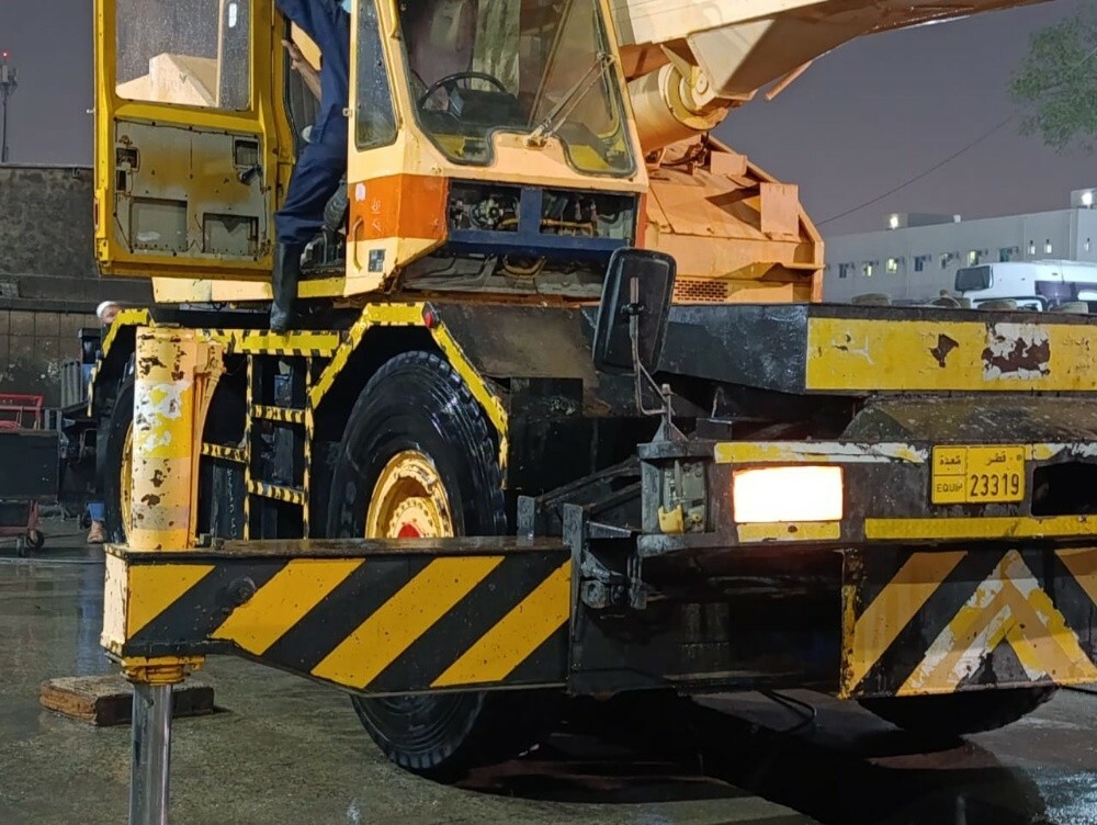25 Tone- Kobelco Four wheel Crane - 6