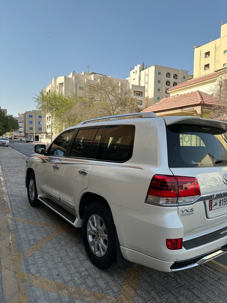 Toyota Land Cruiser 2018 V6 GXR - 2