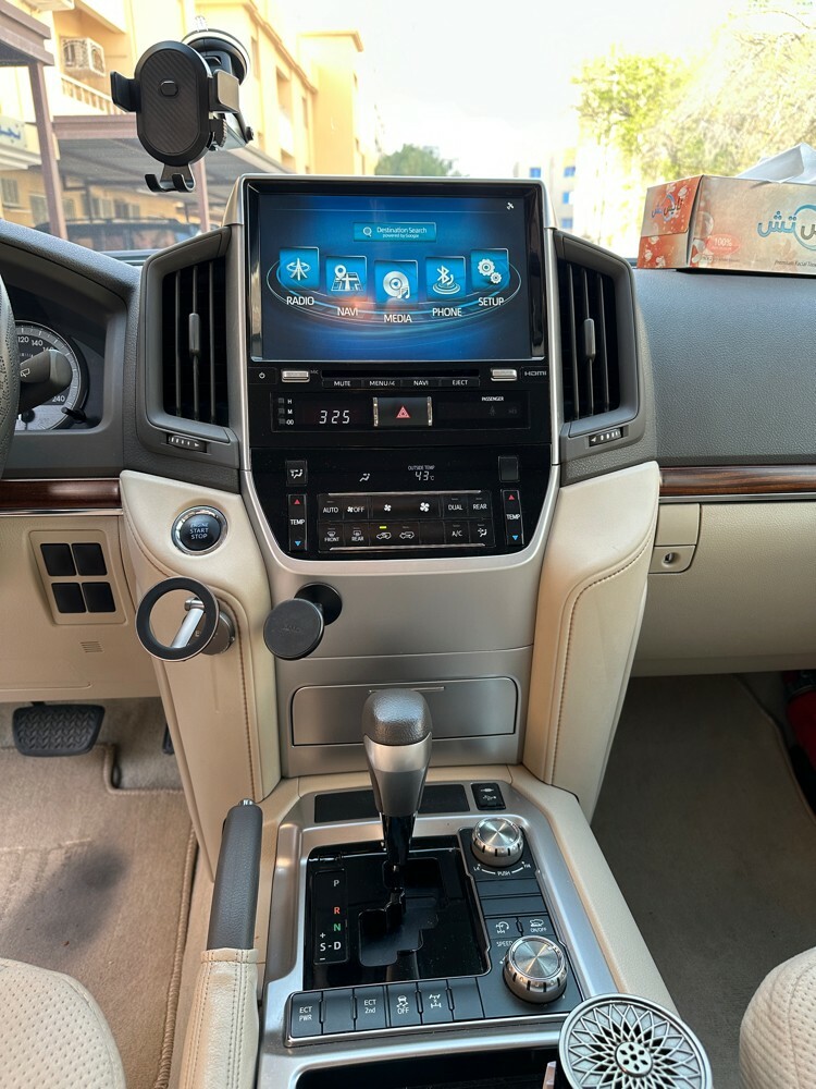 Toyota Land Cruiser 2018 V6 GXR - 13