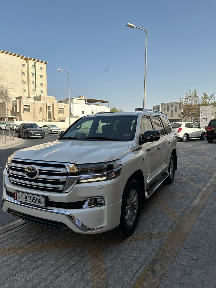 Toyota Land Cruiser 2018 V6 GXR - 4