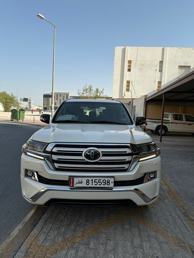 Toyota Land Cruiser 2018 V6 GXR - 3