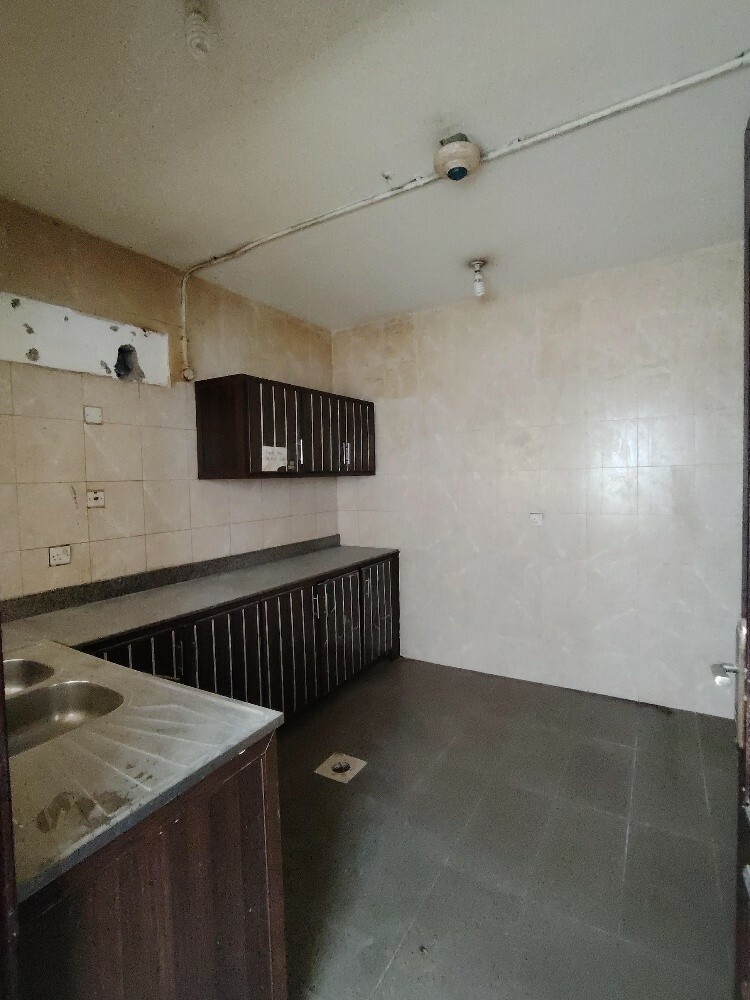 9 Rooms For Staff, Indpendent. - 13