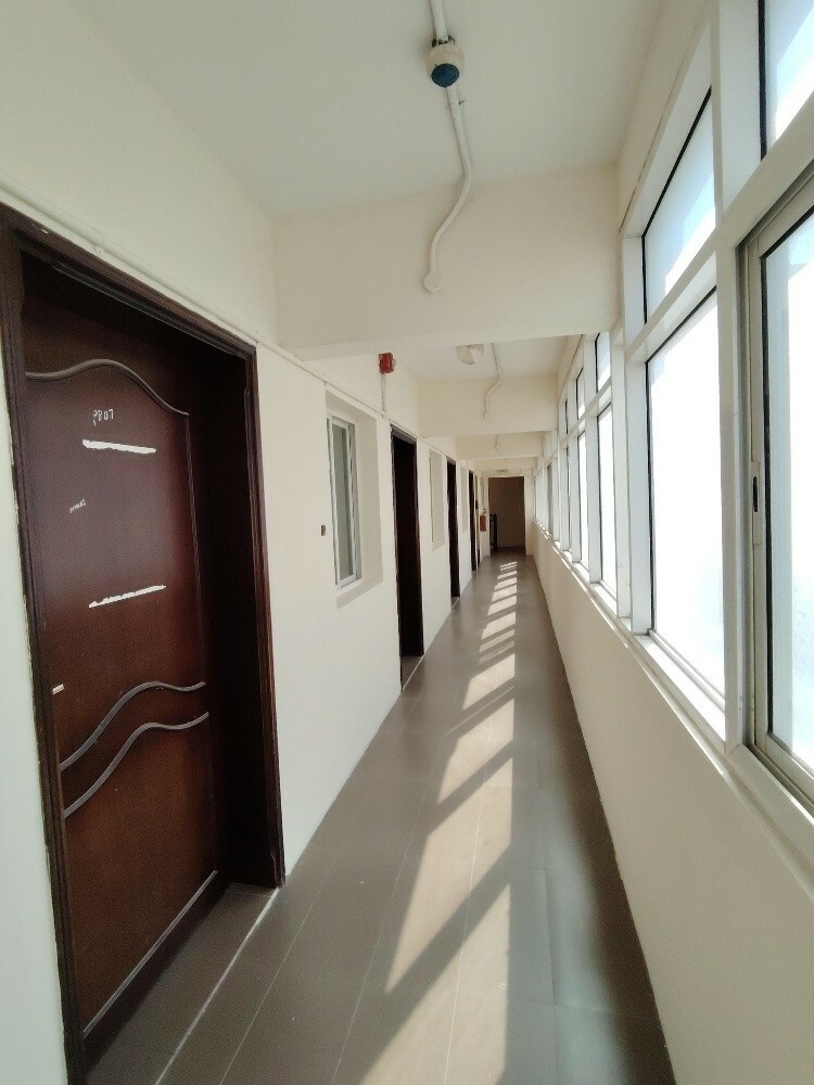 9 Rooms For Staff, Indpendent. - 16