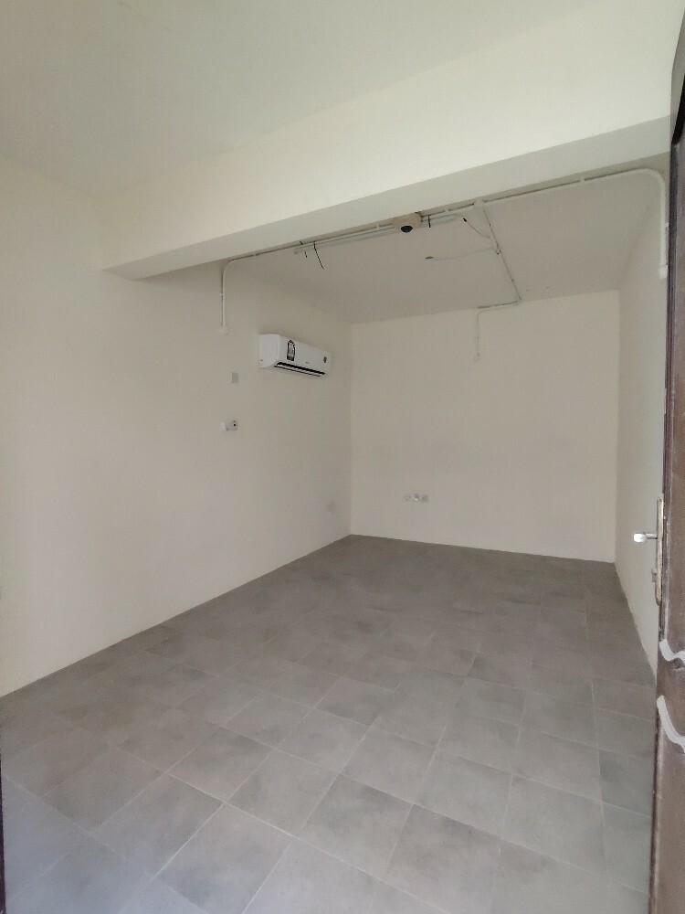 9 Rooms For Staff, Indpendent. - 10