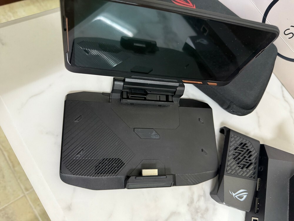 ROG phone accessories - 2
