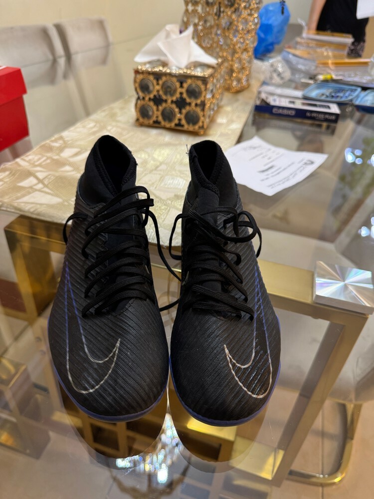 Nike shoes  - 3