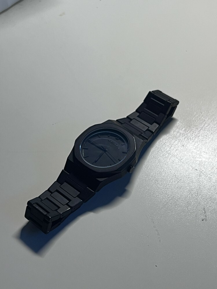 classic black/white watch - 1