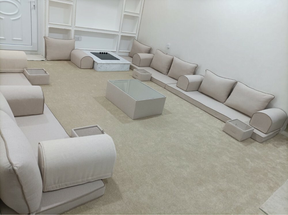 Makes New Sofa And Changes Fabric - 4