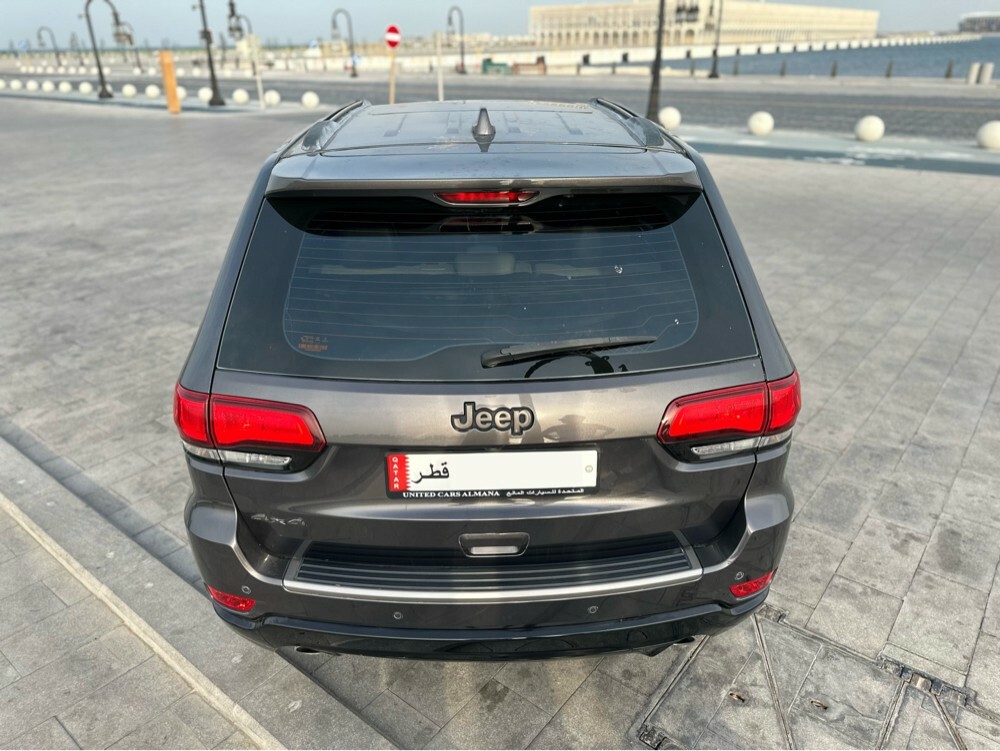 Jeep Grand Cherokee Overland - 4