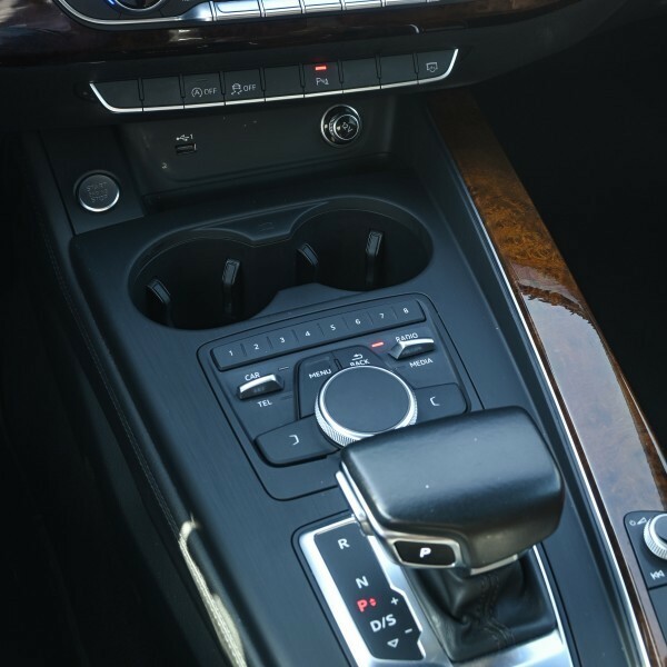 2018 Audi A4 30TFSI — photo 12 for sale in Qatar