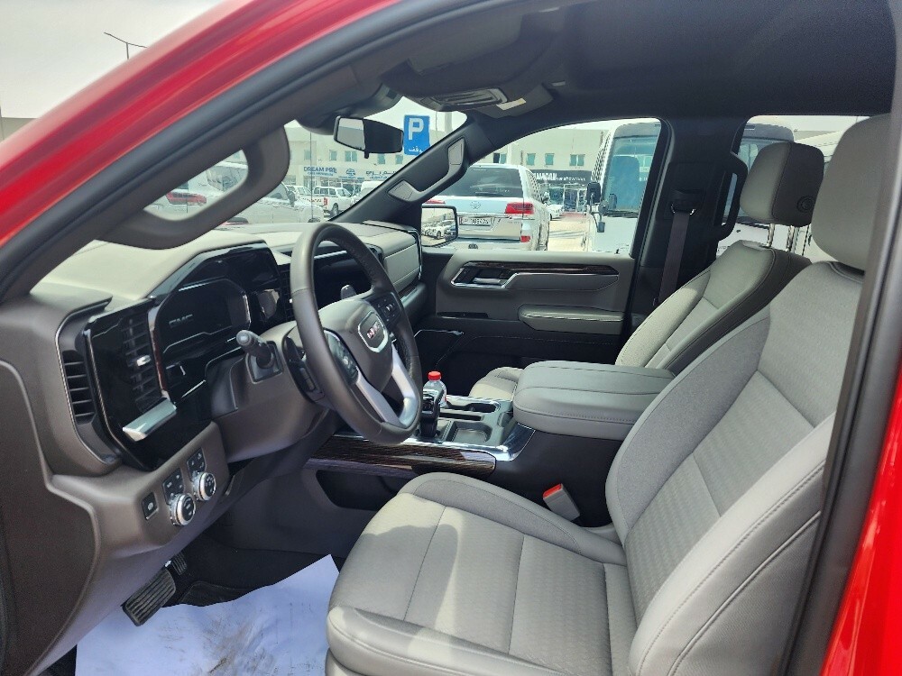 GMC Elevation — photo 6 for sale in Qatar