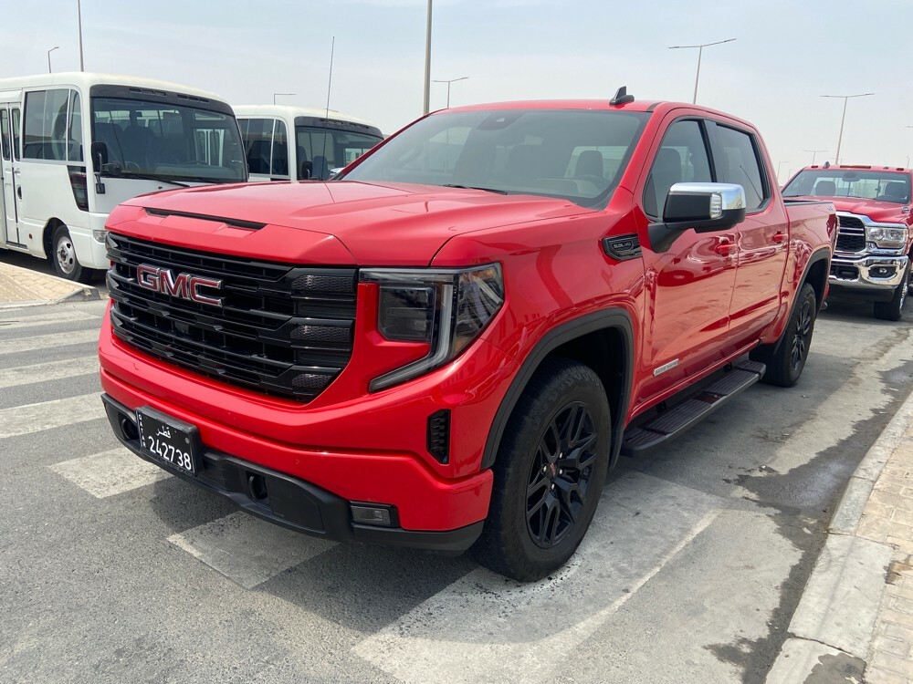 GMC 2023 Elevation Red - 3
