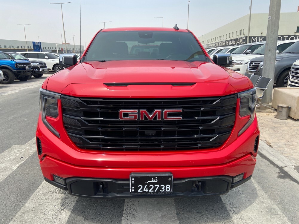 GMC 2023 Elevation Red - 1