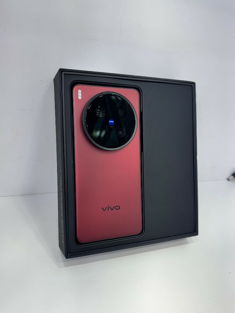 Vivo X200 Ultra 5G - 2