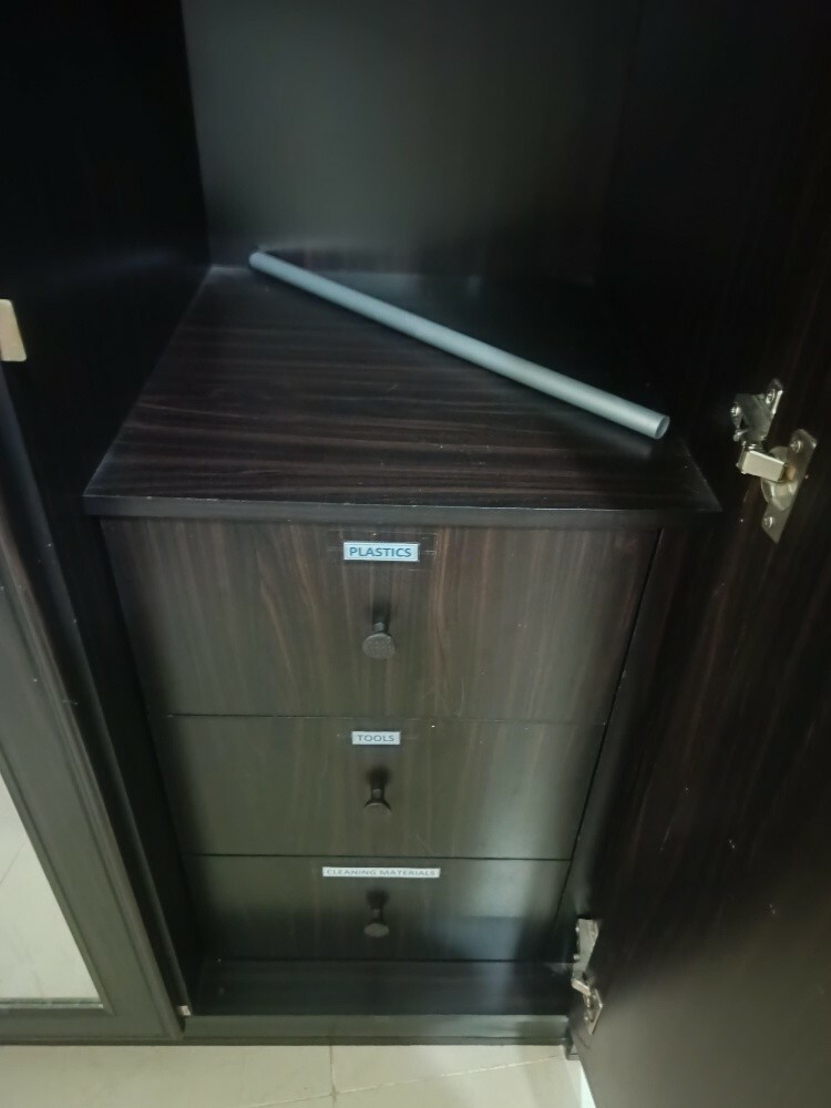 Urgent Sale!! Wardrobe for Sale - 4