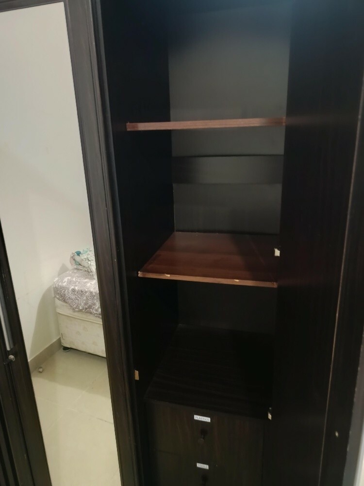 Urgent Sale!! Wardrobe for Sale - 3