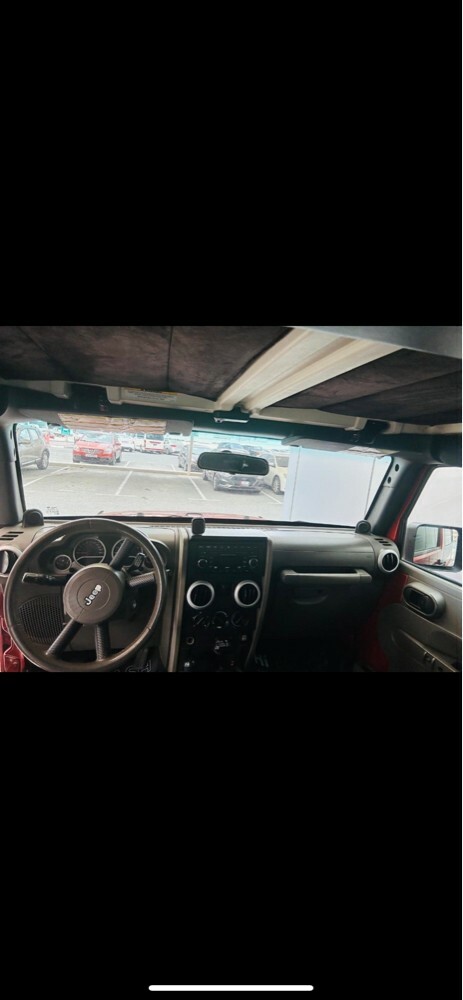 Jeep Wrangler Sahara - 7
