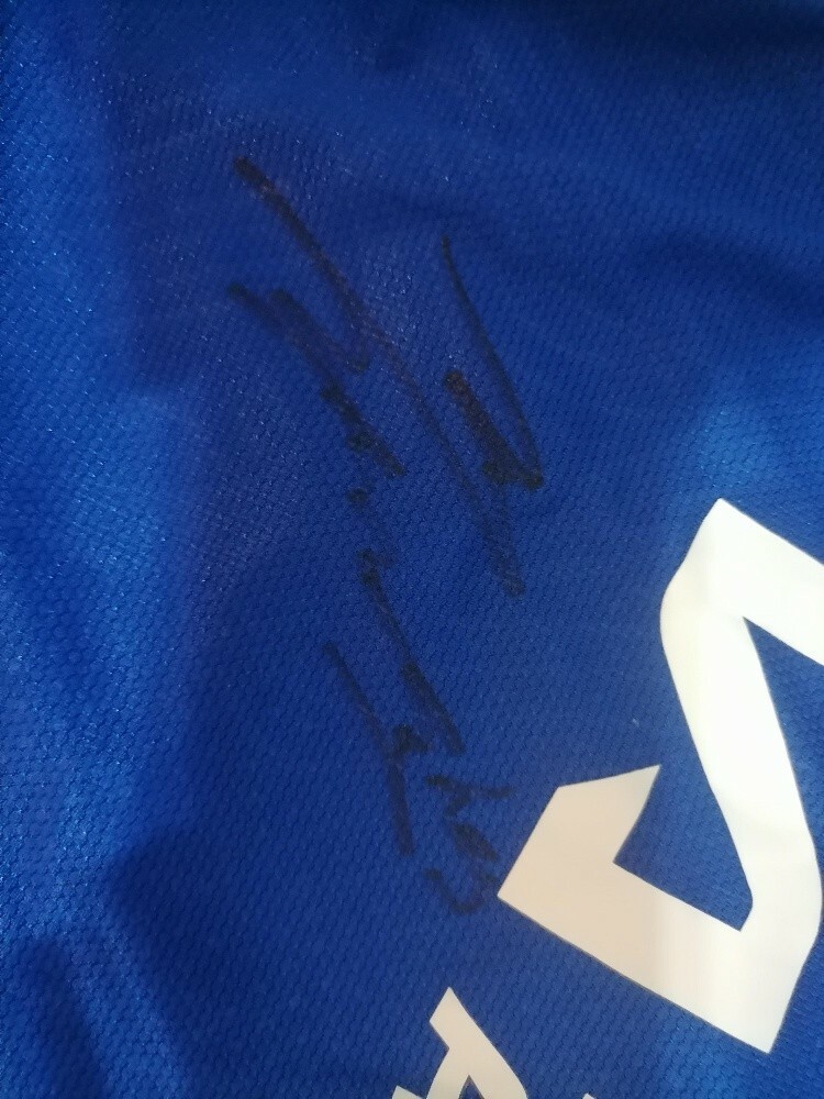 Chelsea T-shirt signed by ziyech - 2