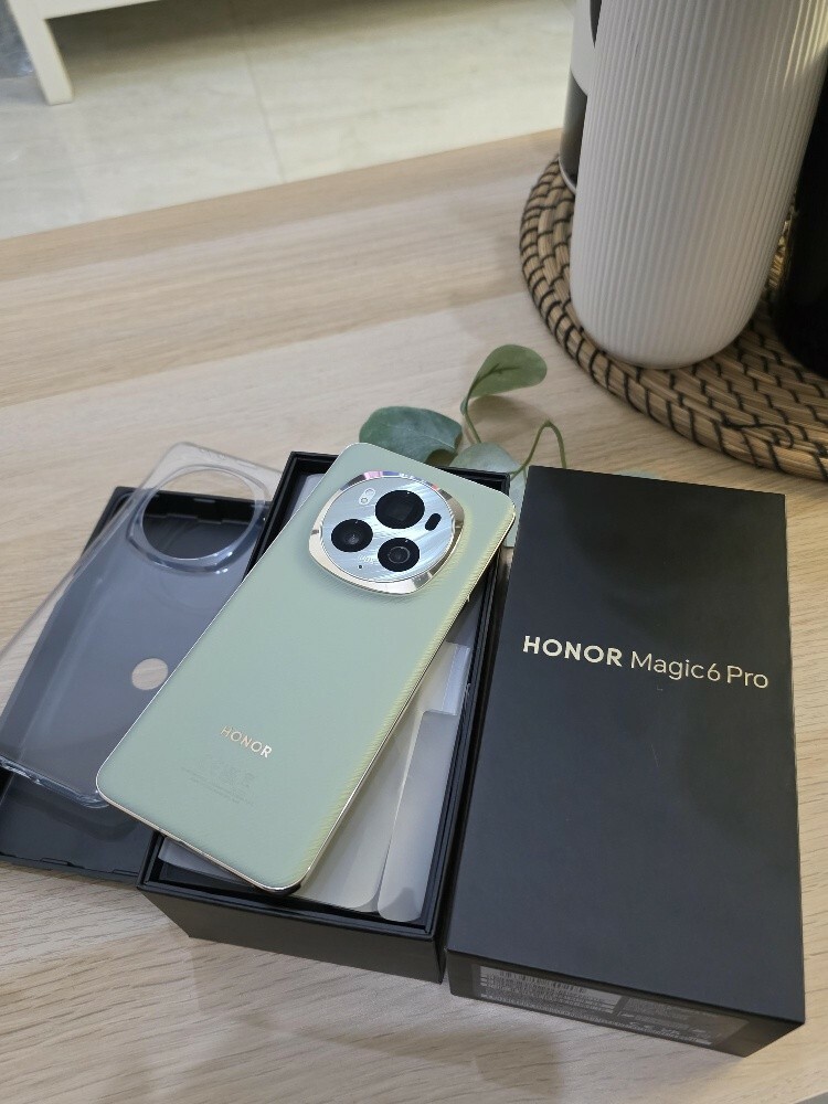 Honor Magic 6 Pro 16/512 Green - 1