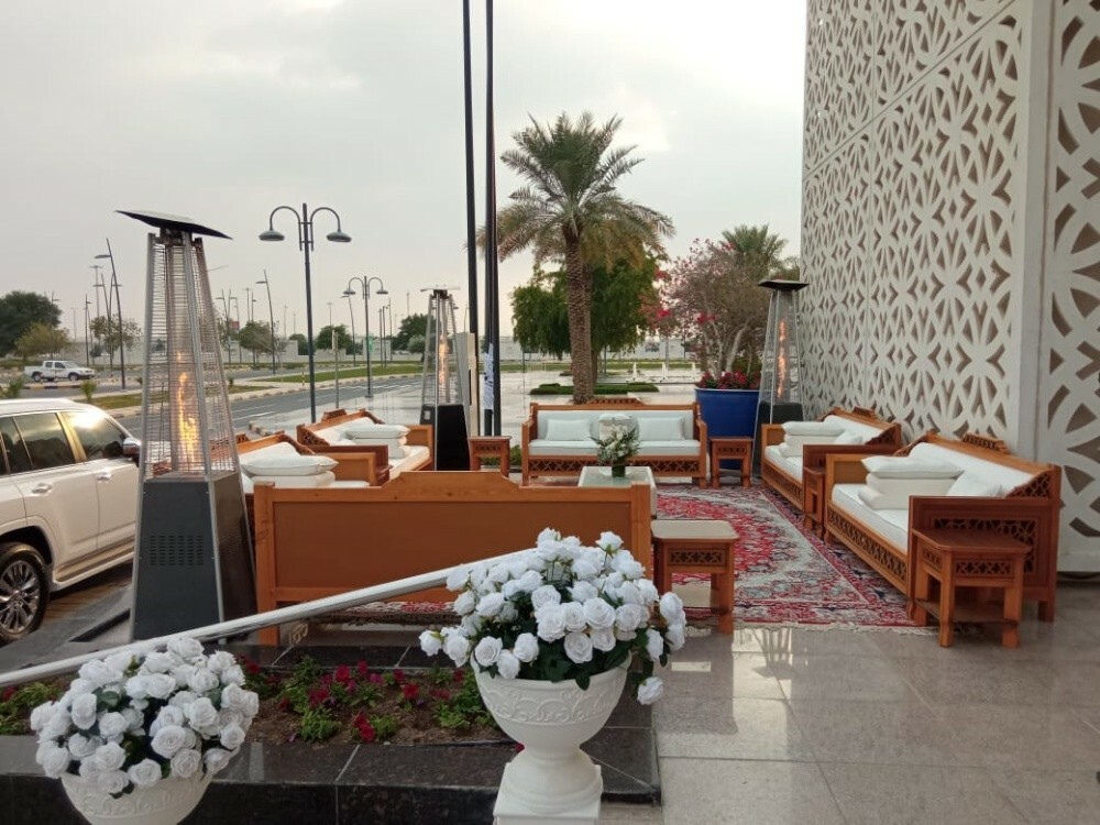 تأجير كرسي مع طاولات - 2