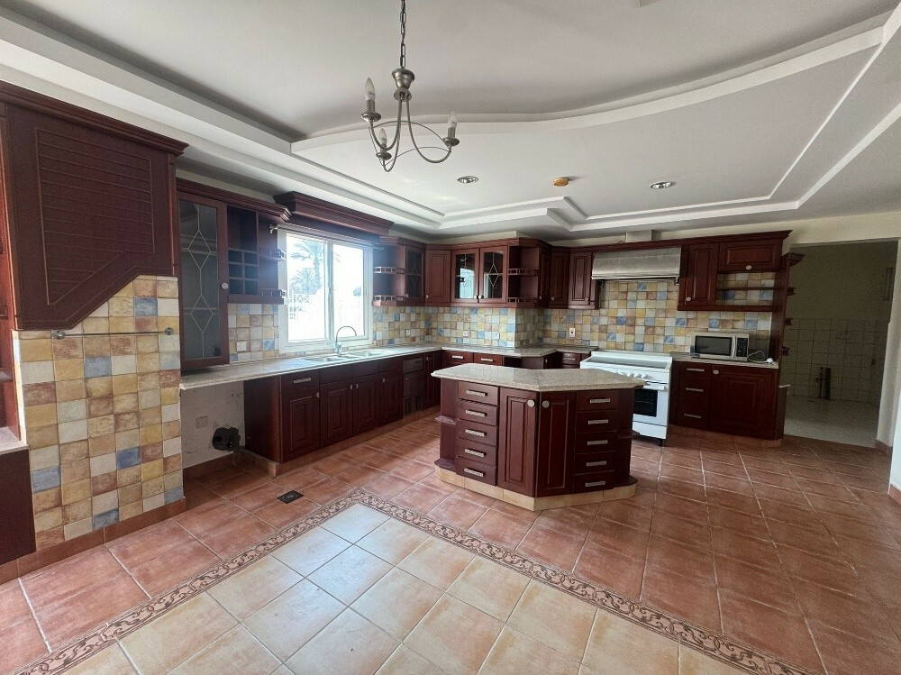 Family villa in compound for rent - 15