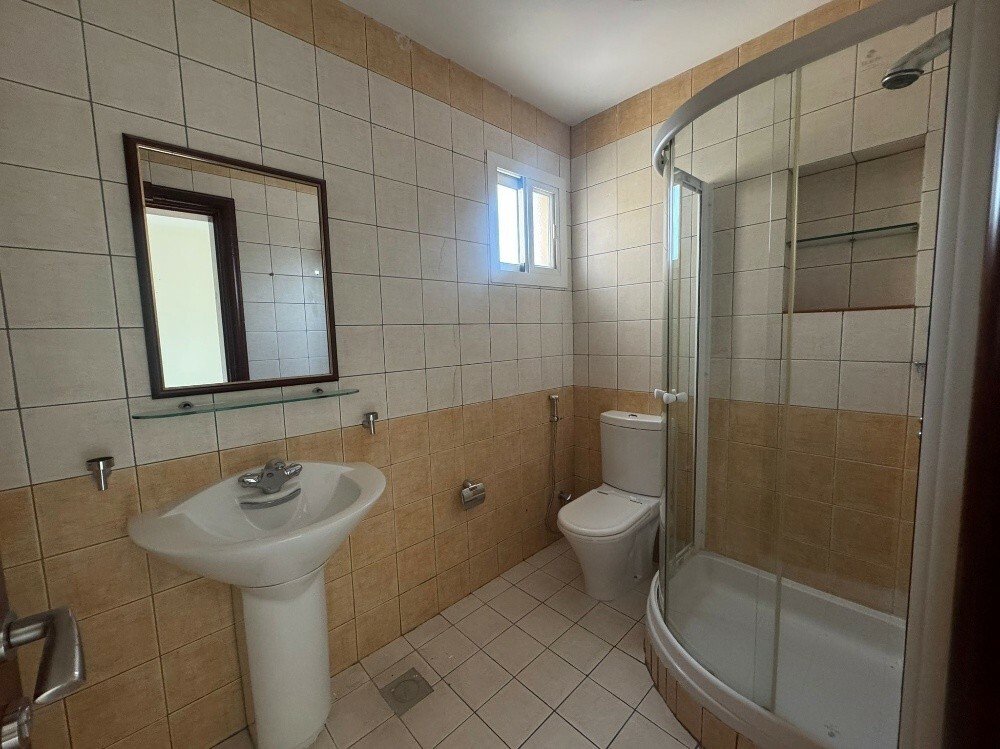 Family villa in compound for rent - 24