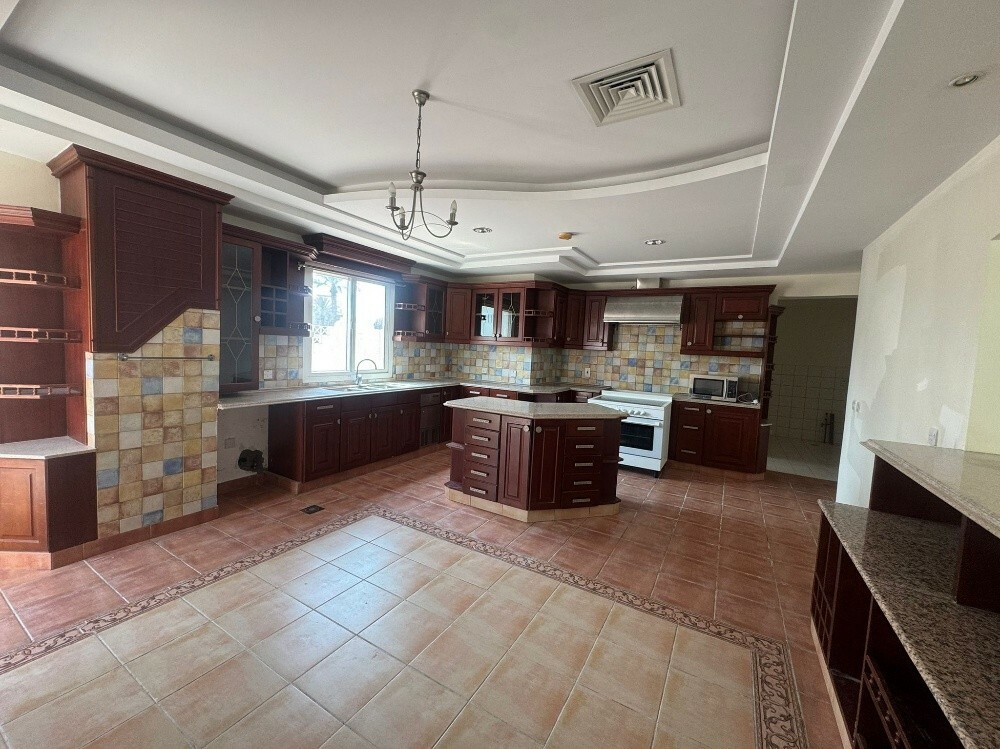 Family villa in compound for rent - 2