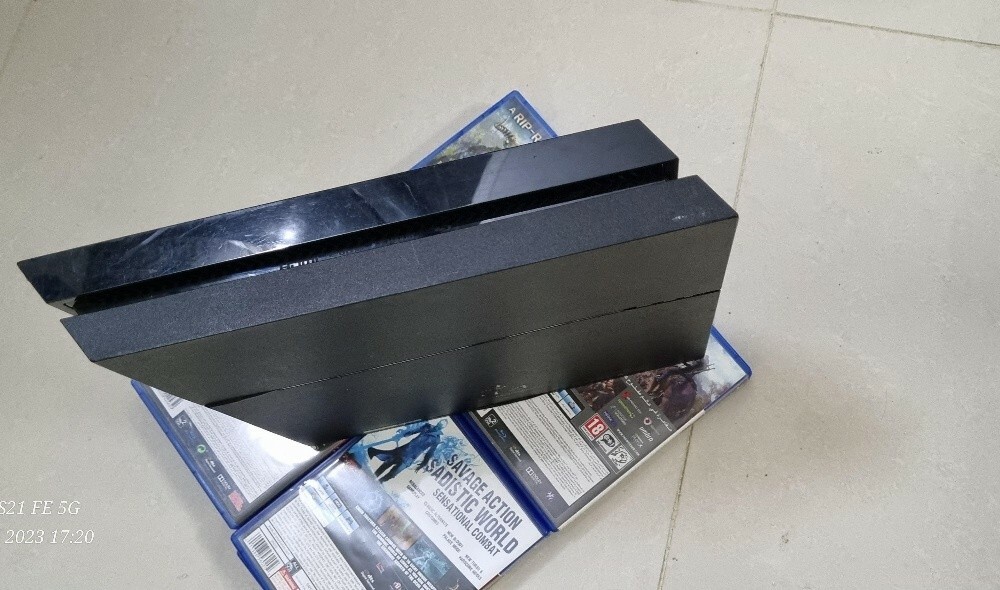 PS4 WITH ALL GAMES AS SHOWN - 10