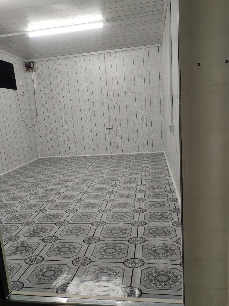 room kitchen toilet - 1