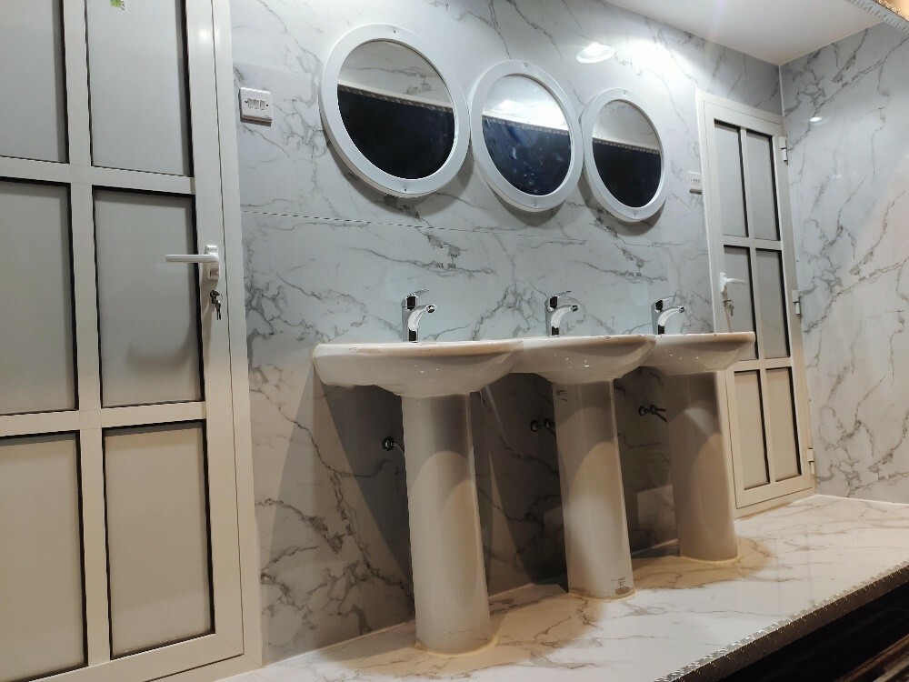 room kitchen toilet - 9