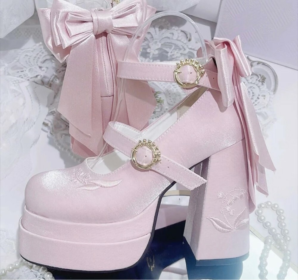 Lilly heels brand new  - 1