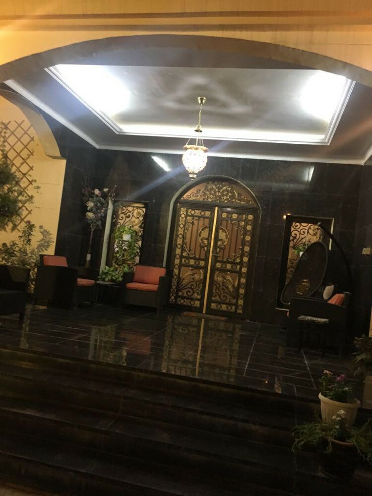 فيلا للبيع عين خالد مفروشة موقع م - 6
