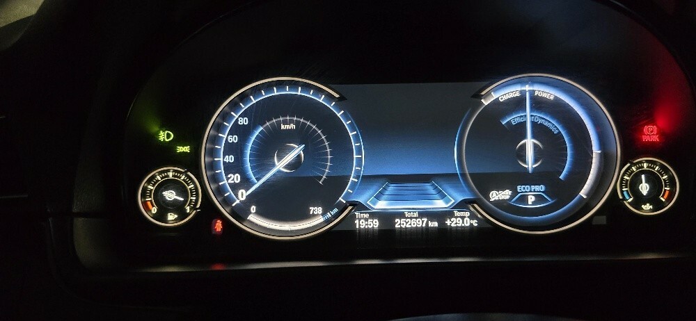 BMW 528i - 3