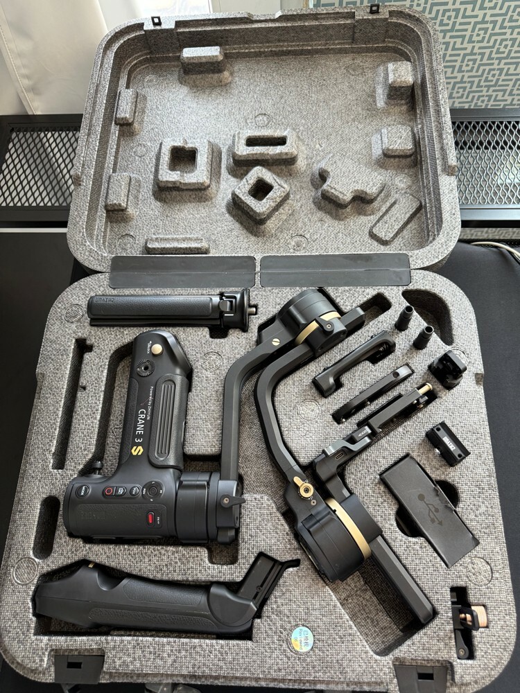 zihyun tech crane 3 gimbal  - 1