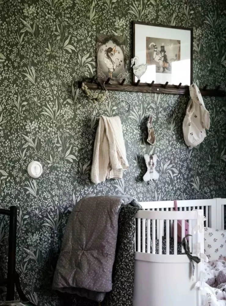Curtains and Carpet and blinds - 3