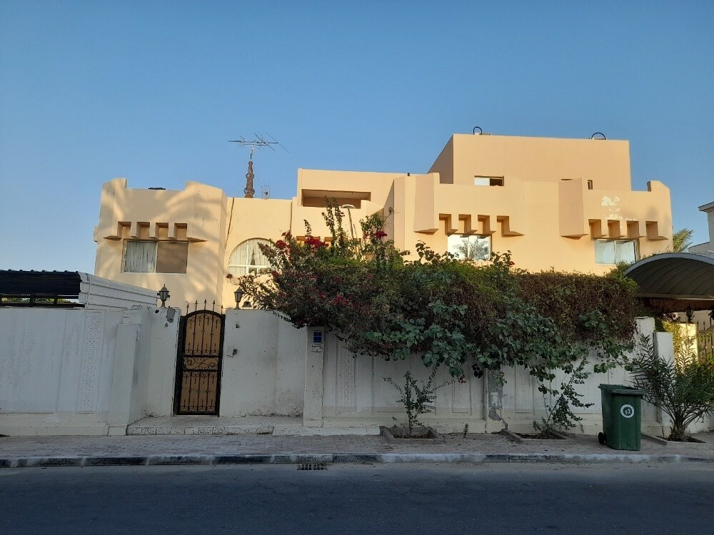 للبيع فلتين كبيرة بالدفنة - 2