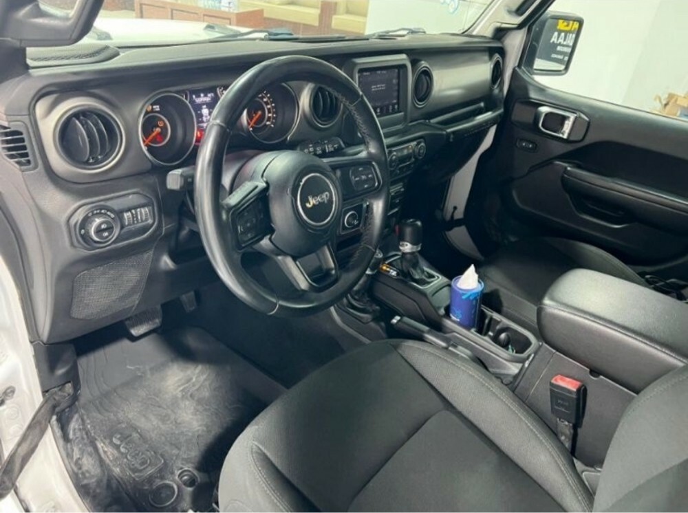 Jeep Wrangler Sport - 6