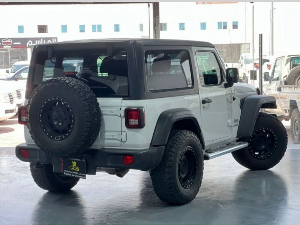 Jeep Wrangler Sport - 4