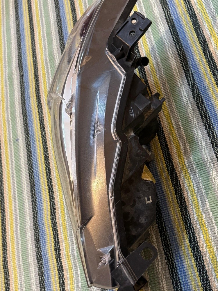 Mazda 2015 orgnal lights - 2