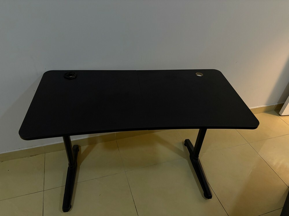 table for gaming   - 2