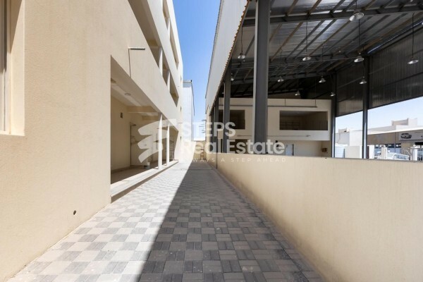 Premium Garage Space with Rooms - 3