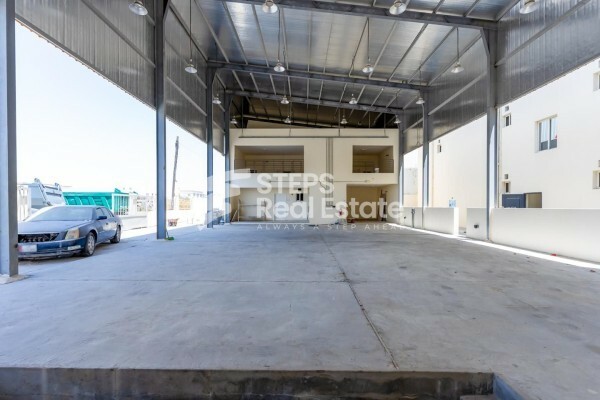 Premium Garage Space with Rooms - 1