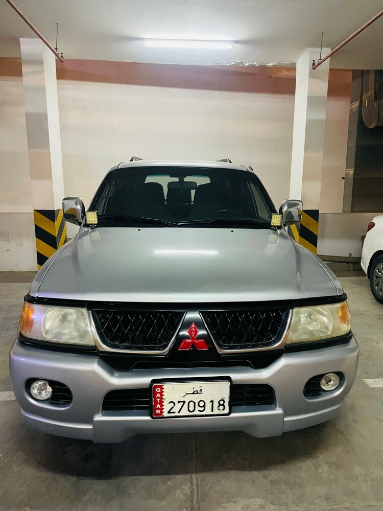 Mitsubishi NATIVA - 1